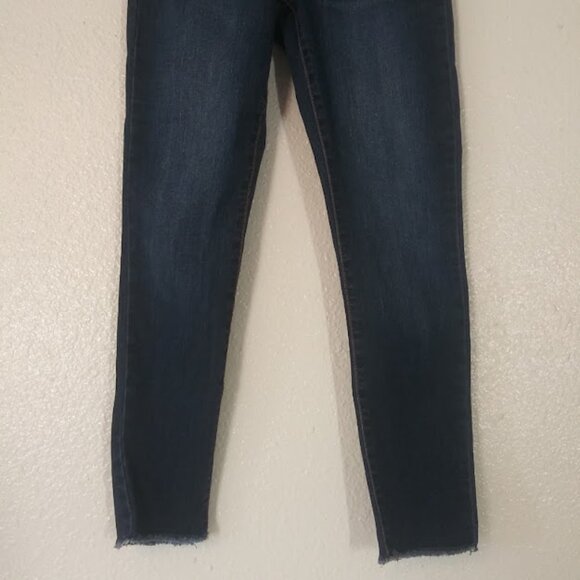 No Boundaries Women's Size 9 Dark Wash Jeans - Picture 3 of 12